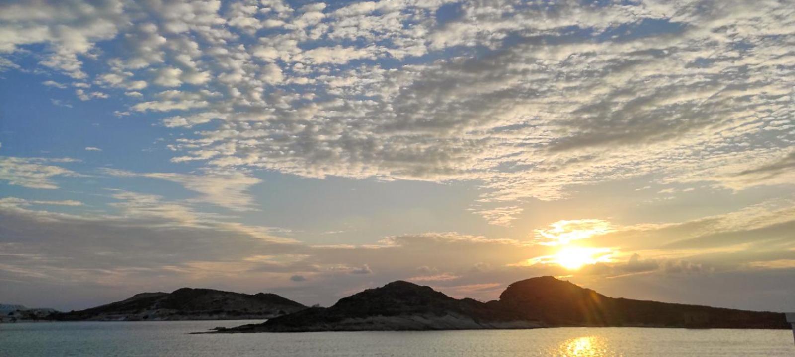 Seaside Residence Kiki Prassa,Kímolos エクステリア 写真