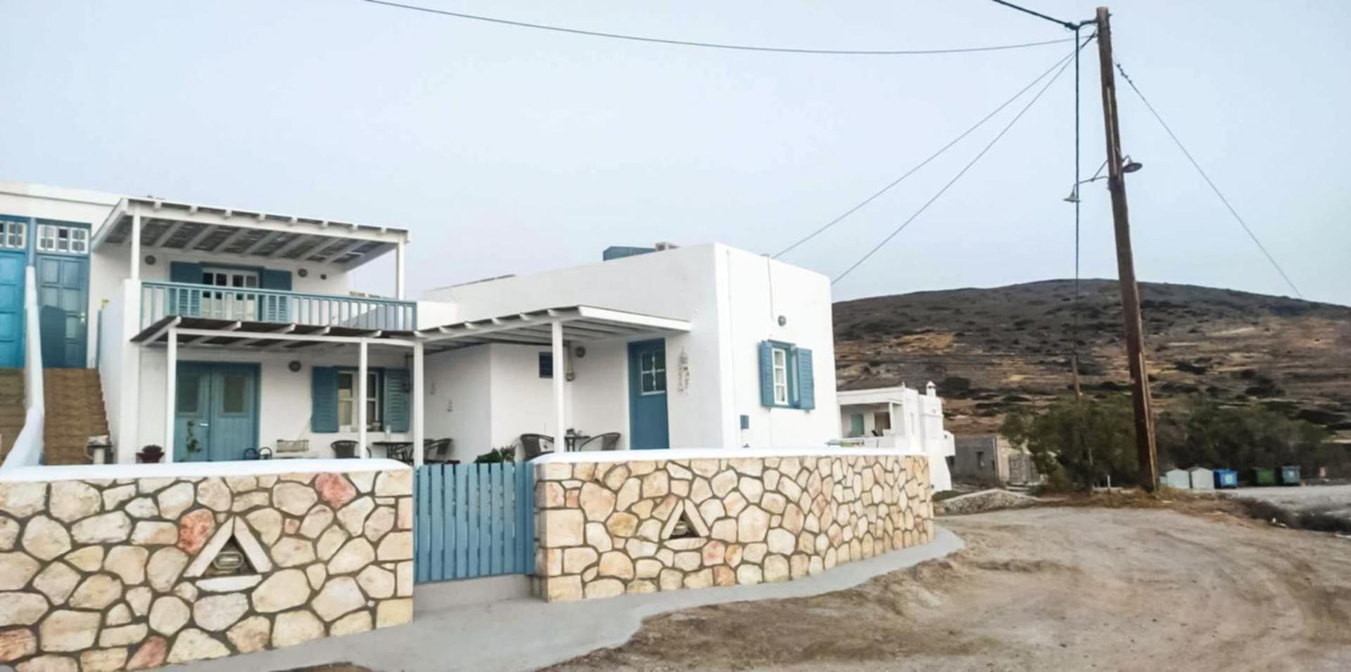 Seaside Residence Kiki Prassa,Kímolos エクステリア 写真